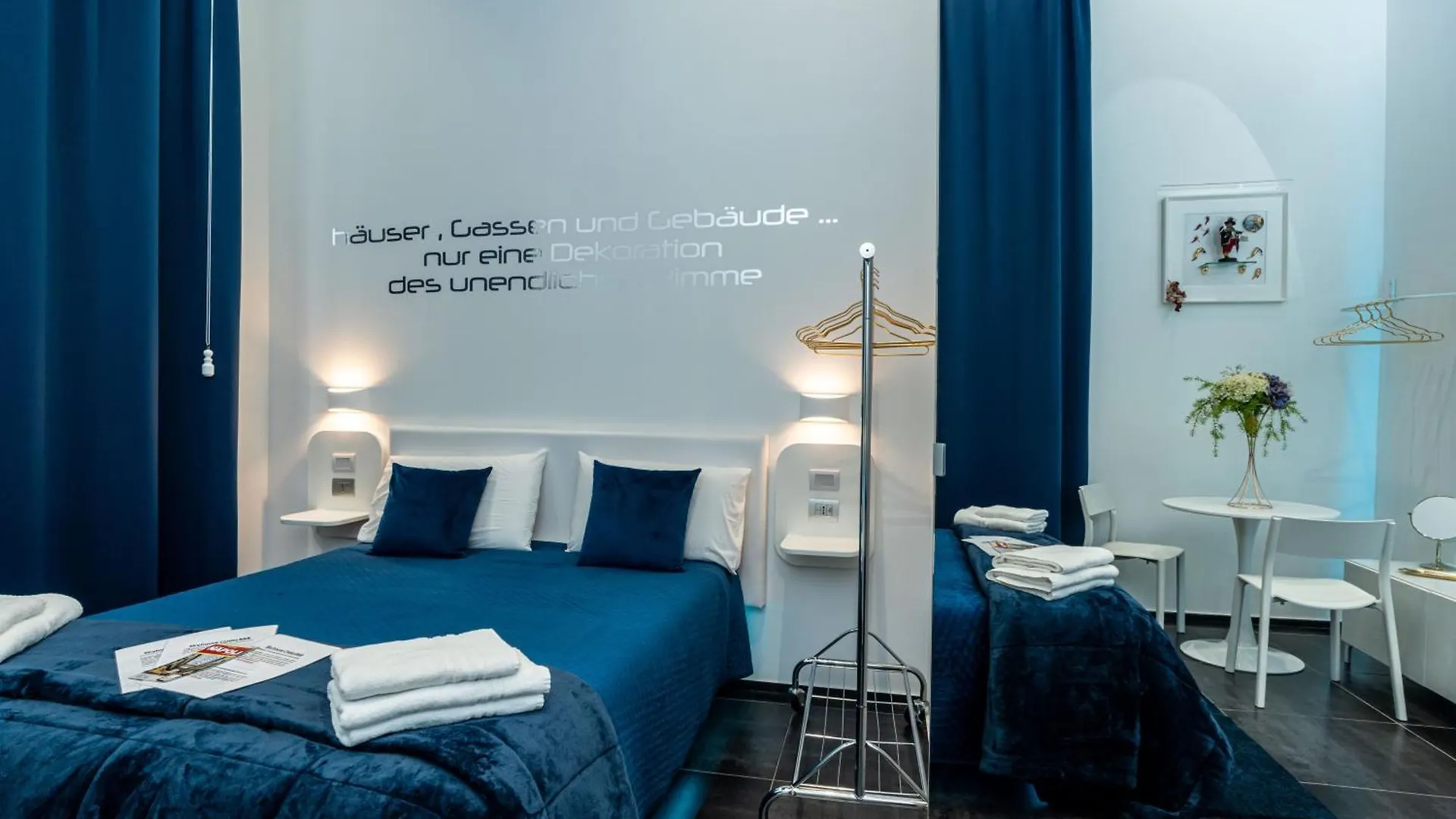 Skyhouse Chiaia Bed and Breakfast Napels