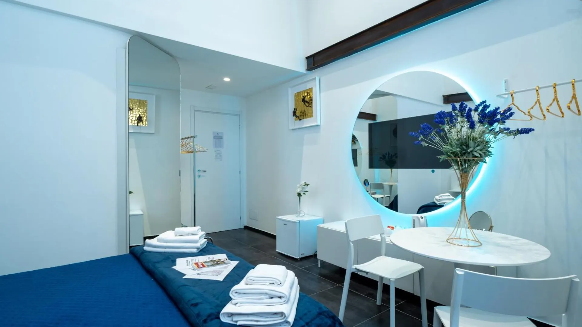 ** Bed & Breakfast Skyhouse Chiaia Bed and Breakfast Napels Italië