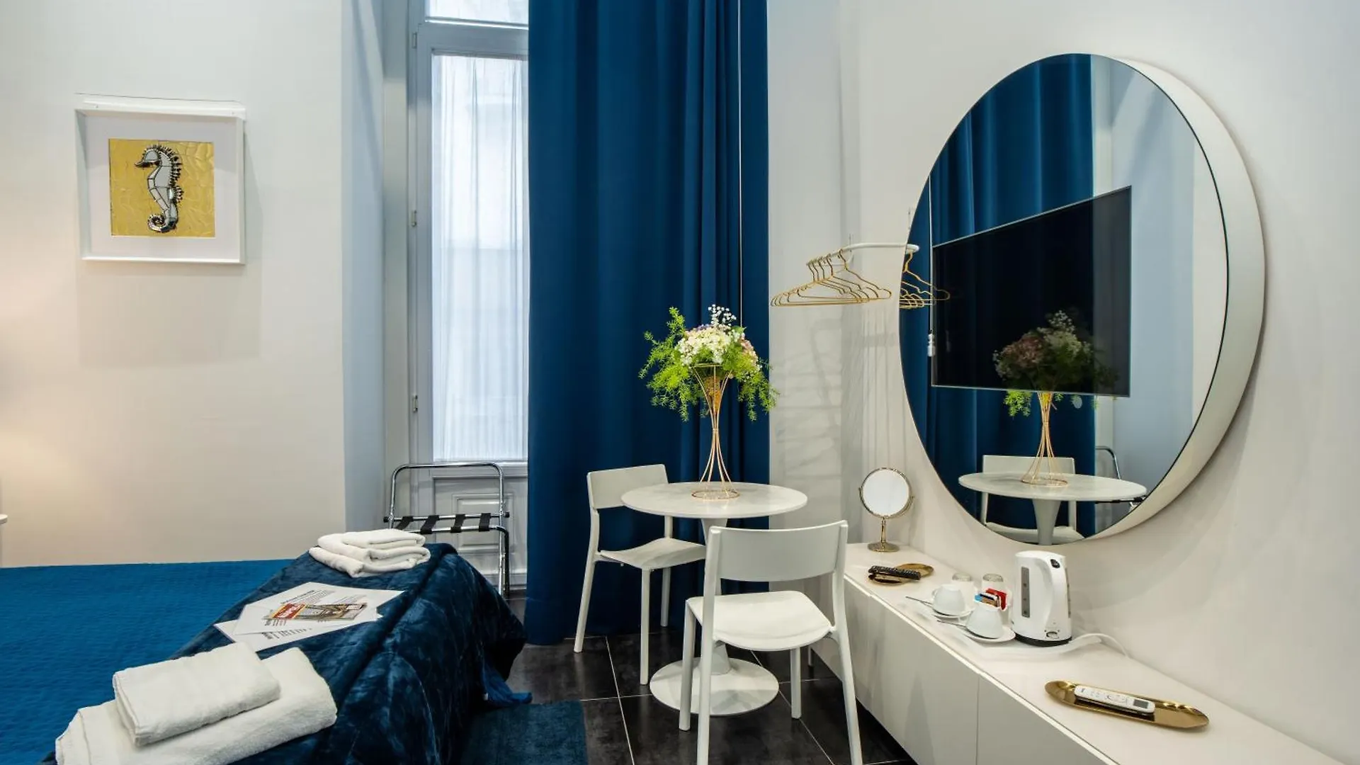 ** Bed & Breakfast Skyhouse Chiaia Bed and Breakfast Napels Italië