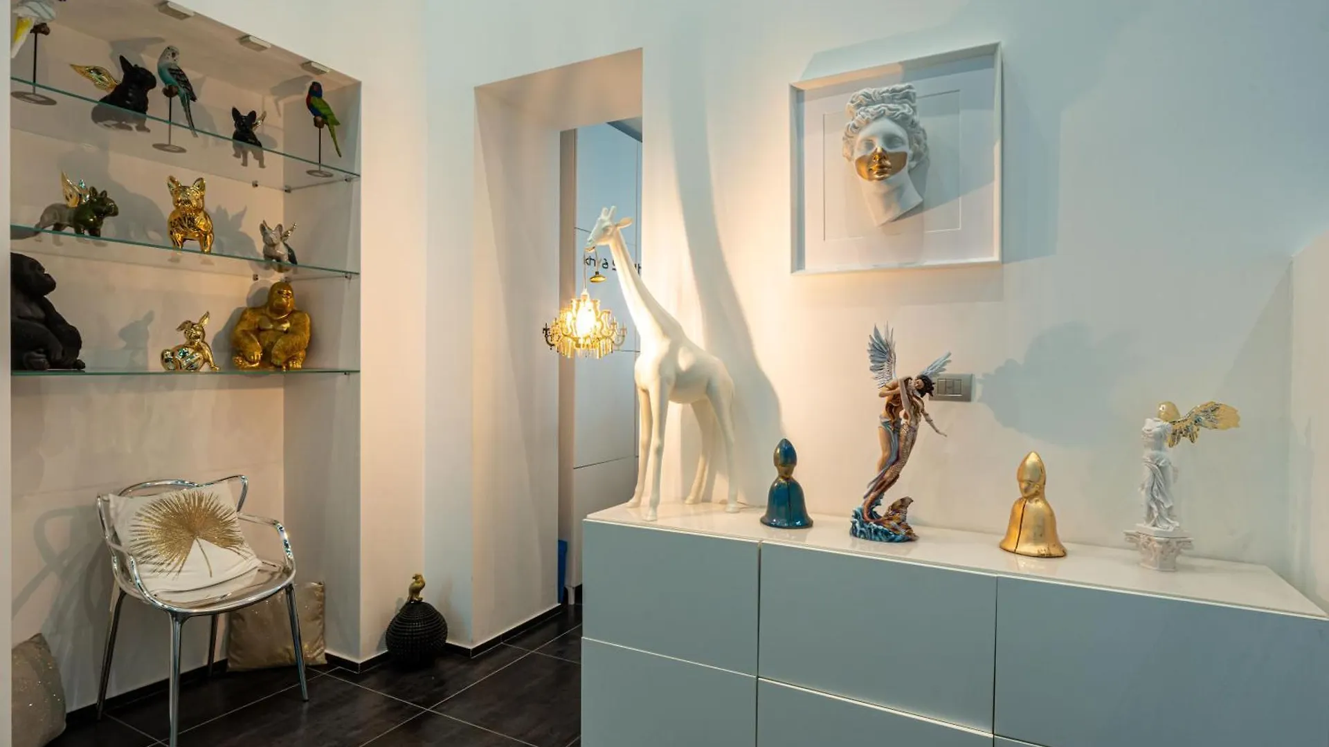 Skyhouse Chiaia Bed & Breakfast Naples