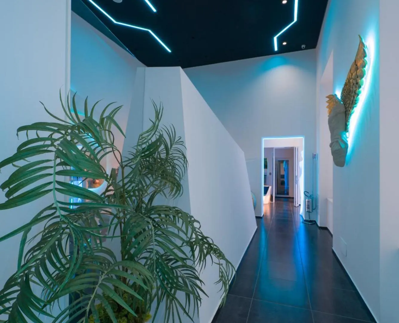 Skyhouse Chiaia Bed & Breakfast Naples