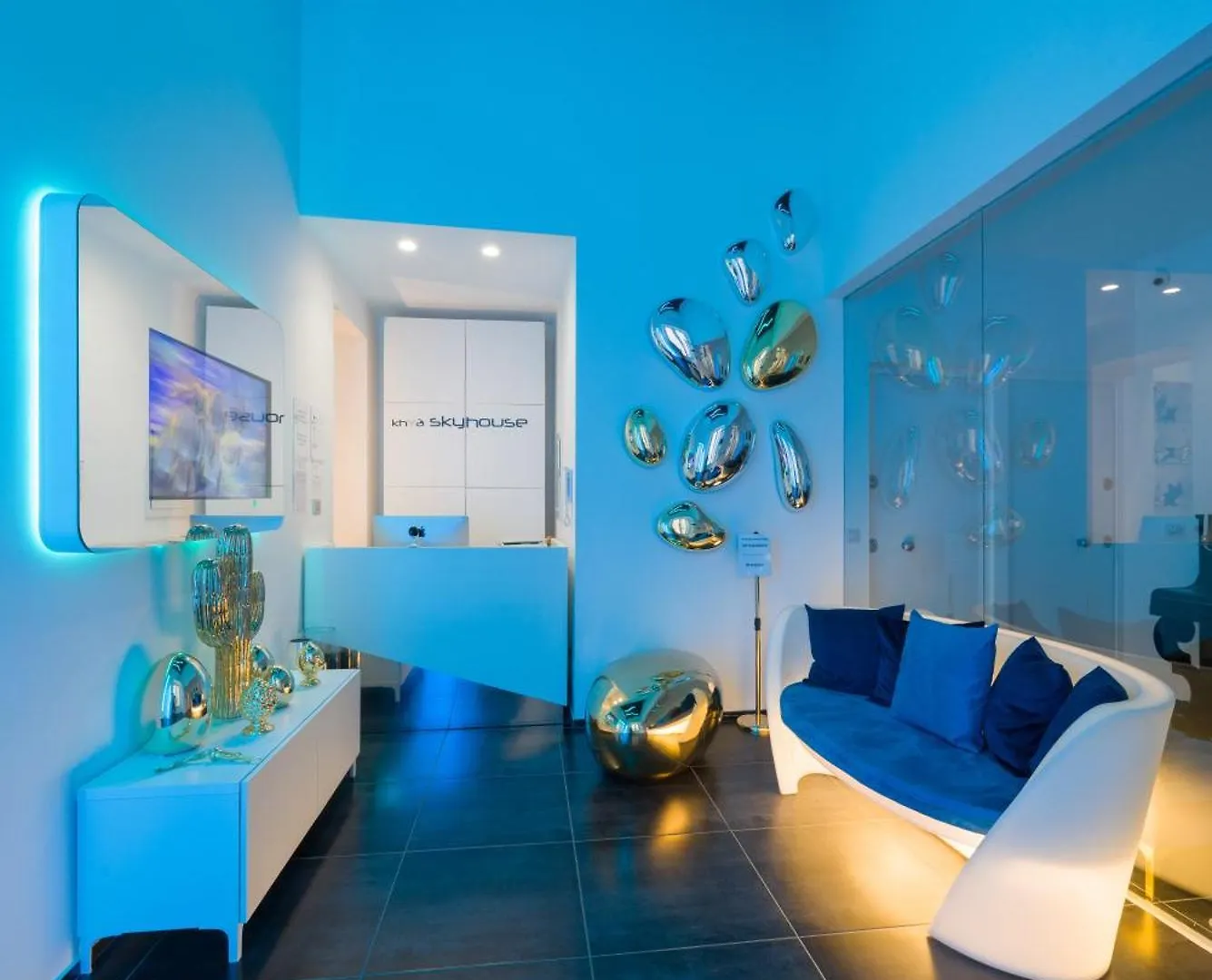 Skyhouse Chiaia Bed & Breakfast Naples