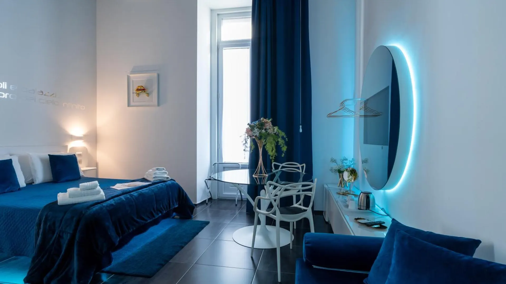 Skyhouse Chiaia Bed & Breakfast Naples